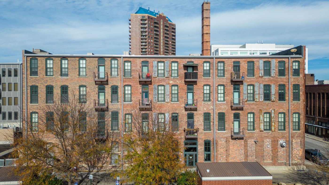 Court Avenue Lofts brick building exterior on Court Avenue, downtown Des Moines